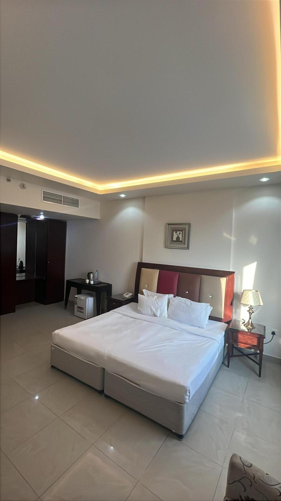 Clifton International Hotel Fujairah Ngoại thất bức ảnh